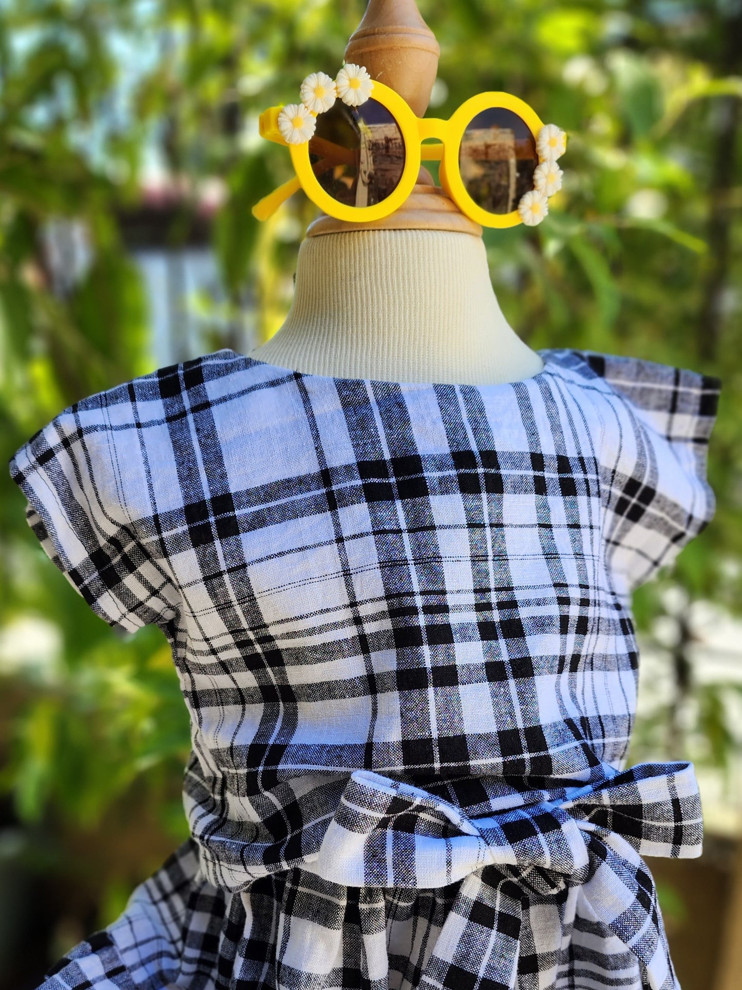 Ely Coords in Black and White Linen