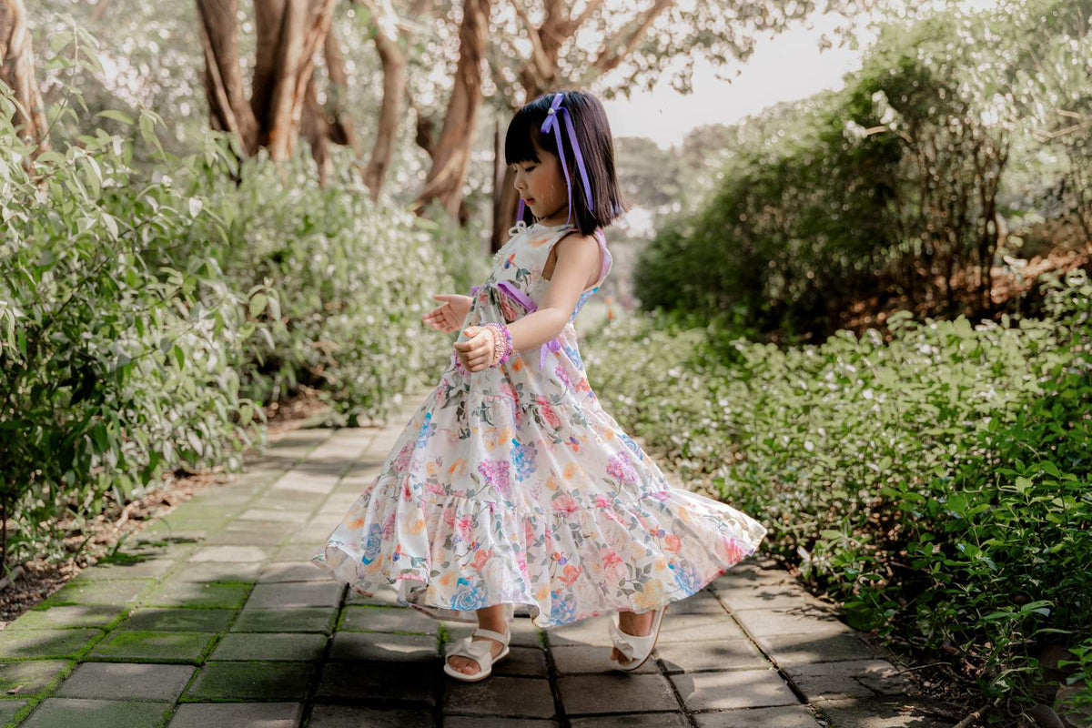 Madison Maxi in Vintage Florals (Shipping August 25)